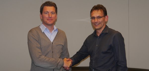 Chef-Trainer Stephan Schmidt und Manager Sport Lizenzspieler Michael Born.